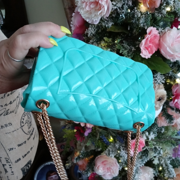Adorable Jelly Crossbody! (New- Defect) - Picture 8 of 16